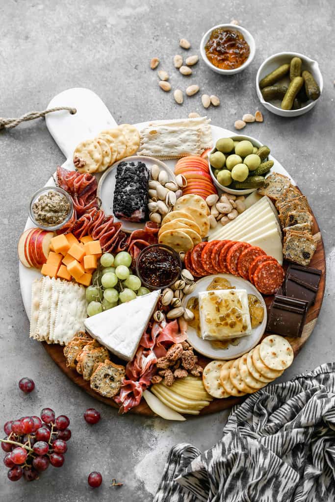 Best Ways To Create A Stunning Charcuterie Board