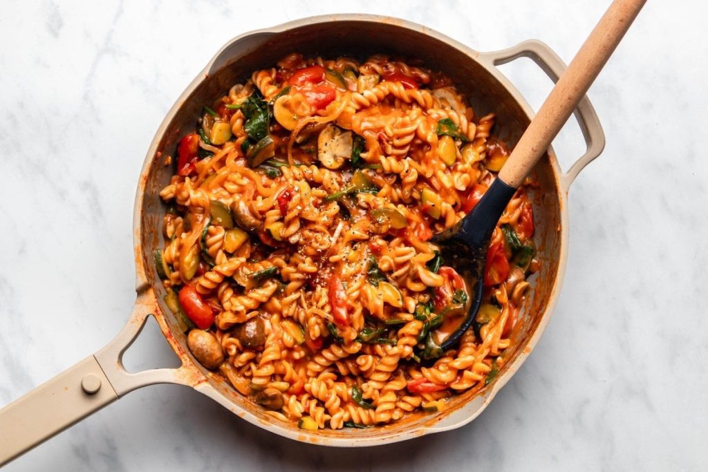 Top Ways To Cook Easy And Delicious One-Pot Pasta Recipes